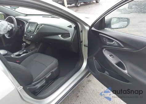 2017 Chevrolet Malibu Ls z USA, uszkodzony, nr VIN 1G1ZB5ST8HF266955